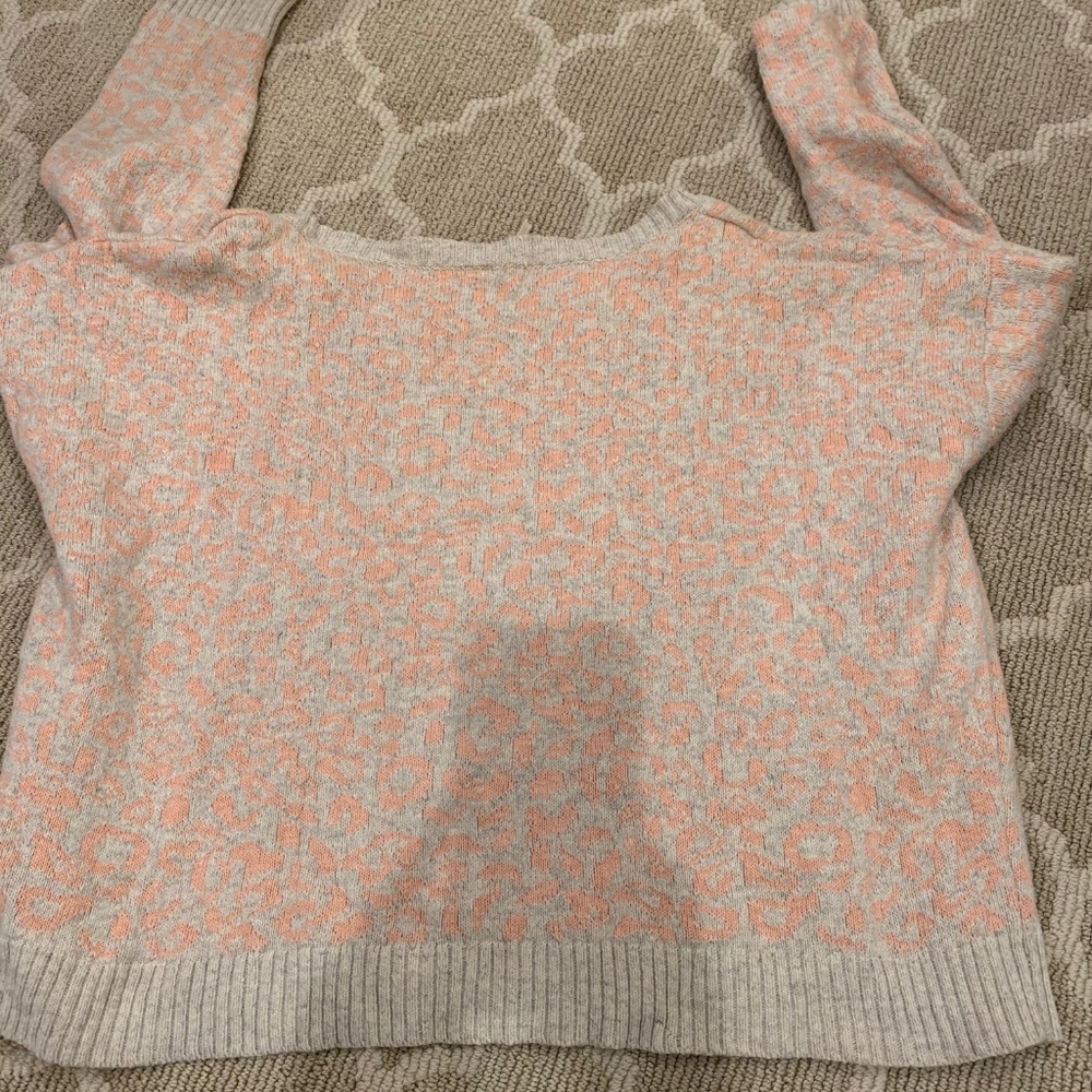 Free People pink leopard sweater - Picture 4 of 4